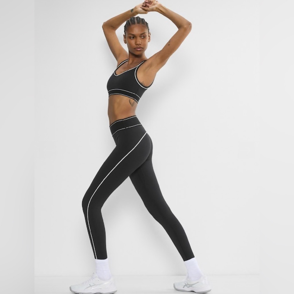 Aritzia Golden LIFE Tiebreak Hi-Rise 26" Legging